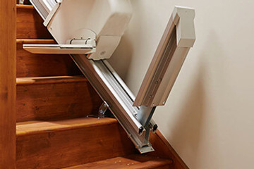 hinged rail stairlift